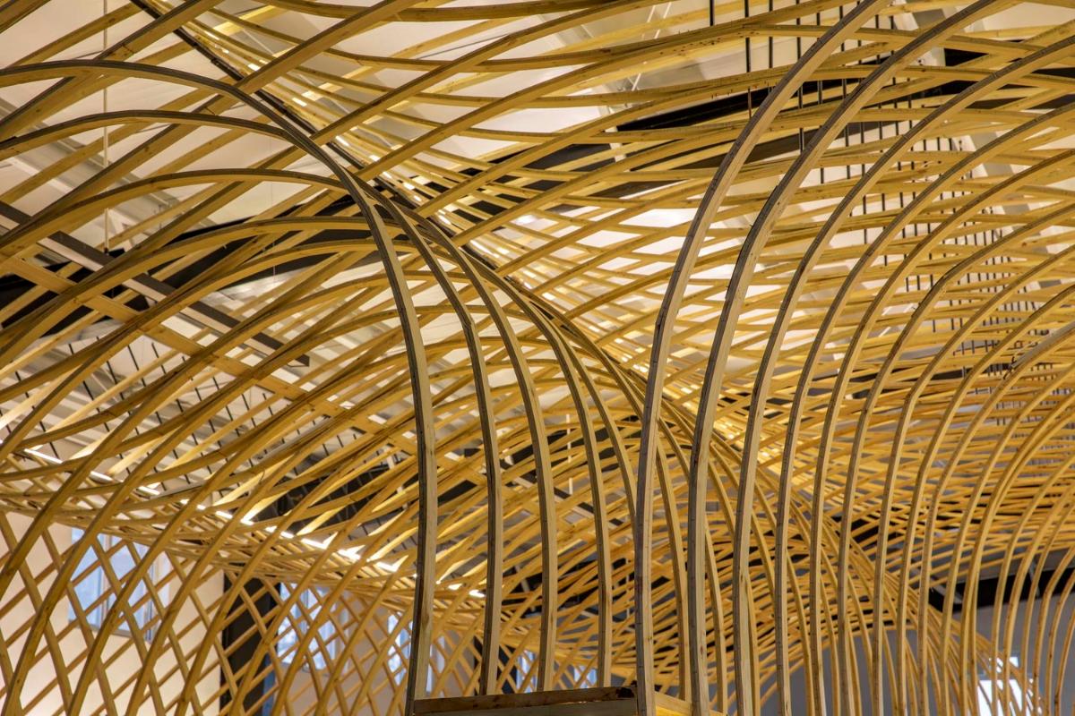 中間頂部構架局部.jpg 中間頂部構架局部.jpg