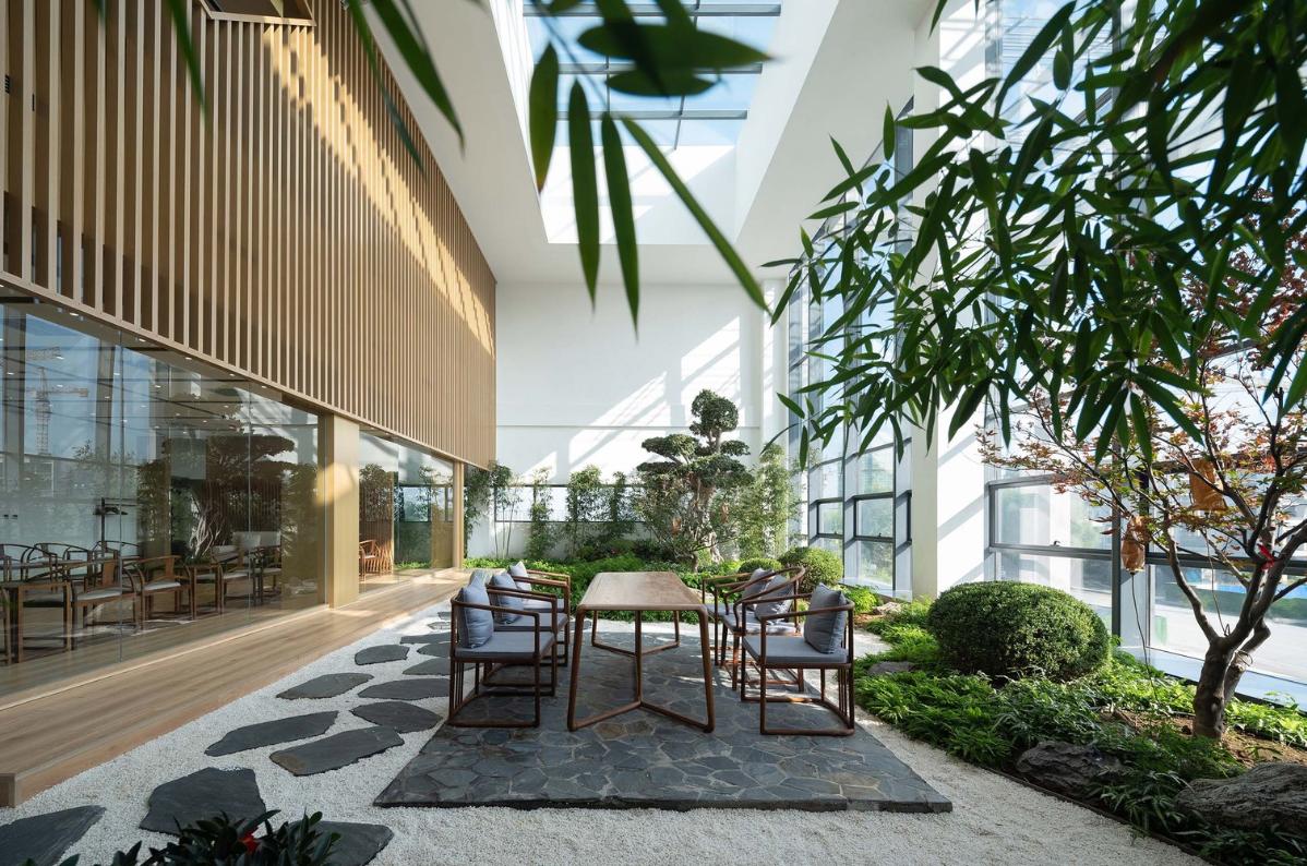 10_帶小溫室花園的小鎮接待廳(攝影:曾天培).jpg 10_帶小溫室花園的小鎮接待廳(攝影:曾天培).jpg