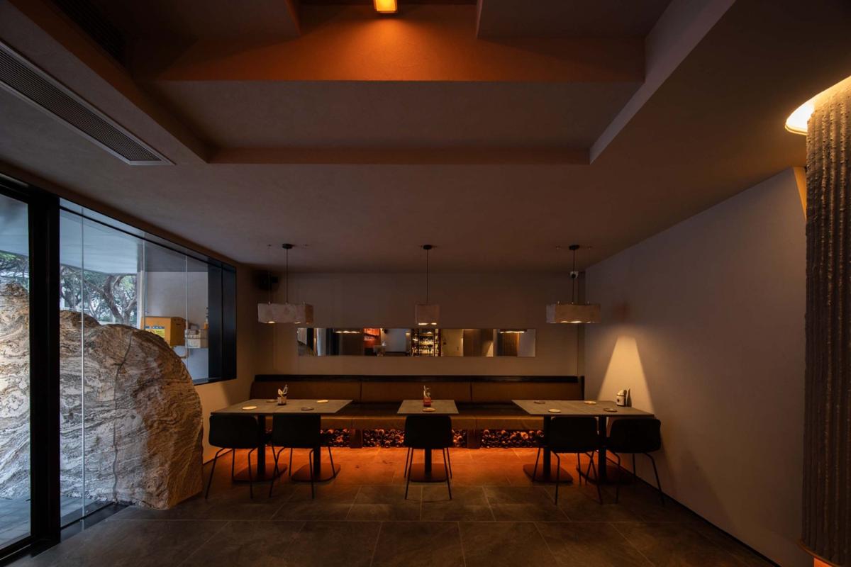 巨石細節Stone_View.jpg 巨石細節Stone_View.jpg